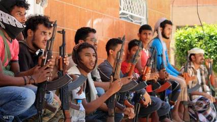 مصرع مسلحين بعد إحراق دبابة للحوثيين من قبل المقاومة