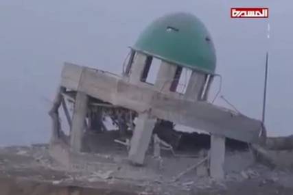 بالصور والفيديو:  ضريح حسين الحوثي بعد تدميره من قبل طيران التحالف 