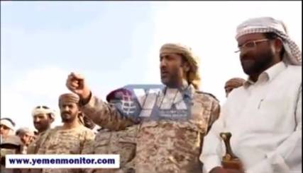 بالفيديو : قائد اماراتي في مأرب "سنقاتل الحوثين لو كلف ذلك موتنا جميعا على أرض اليمن"