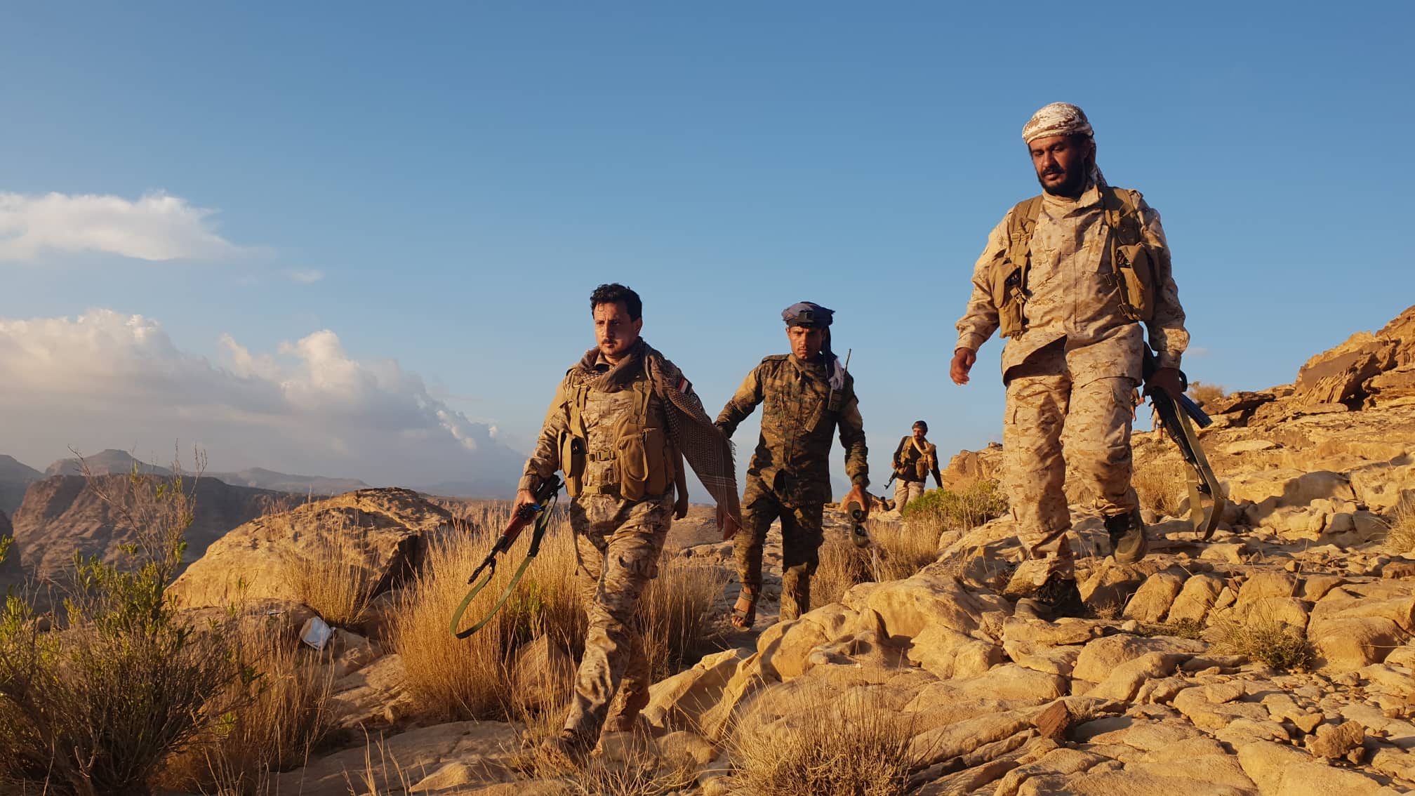 أفراد من الجيش في صعدة 