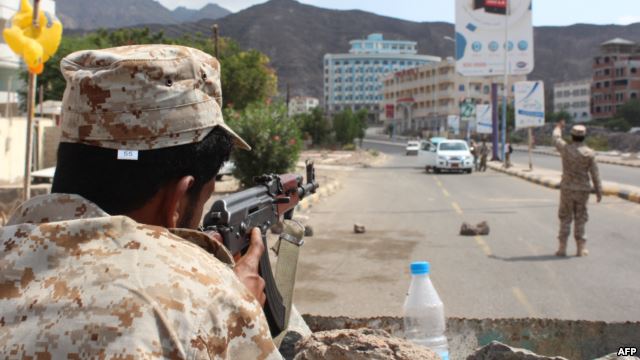 قوات من الجيش الوطني في عدن 
