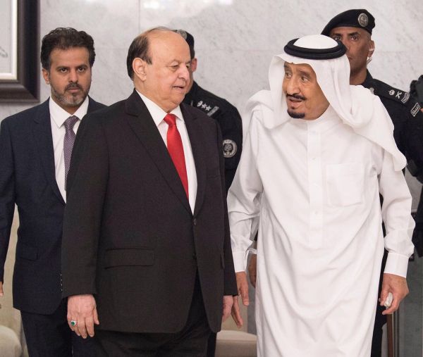 الملك سلمان والرئيس عبد ربه منصور هادي - إرشيف