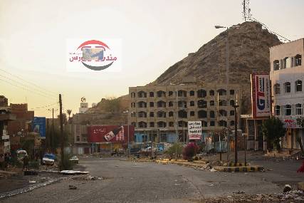 قائد الجبهة الغربية بتعز يهنئ الجيش والمقاومة بمناسبة الانتصارات التي حققوها
