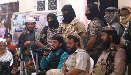 مجموعة مرتبطة بالقاعدة تبدأ ممارسة مهام الشرطة بالمكلا (شرق اليمن)