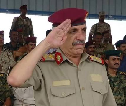 "مندب برس" يسلط الضوء على اللواء العسكري الأكثر غموضاً ،، علي الجائفي عصا صالح أم عكاز الشرعية ؟