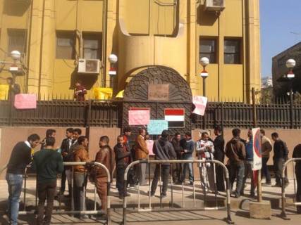 طلاب اليمن في مصر: اليمنية ترفض مذكرات الملحقية الثقافية لصرف تذاكر السفر