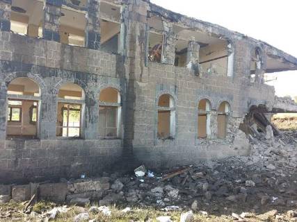 غارات جوية على عدد من مواقع المليشيا ومخازن أسلحة بمدينة إب ومحيطها "تفاصيل وصور."