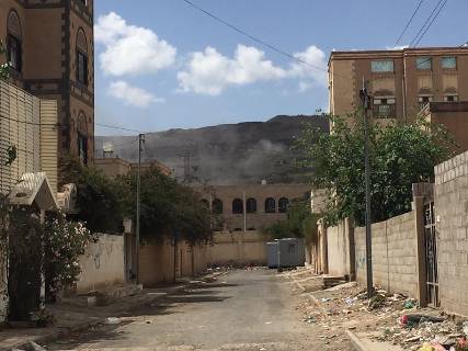 غارة جوية تستهدف إحدى المواقع جنوب غرب العاصمة صنعاء
