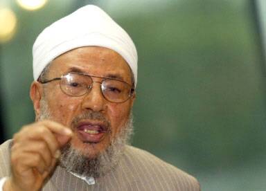 القرضاوي في أول تعليق على وضعه بقوائم الانتربول: عمري 88 عاما ولم أغادر قطر.. فهل طرت بالسماء؟