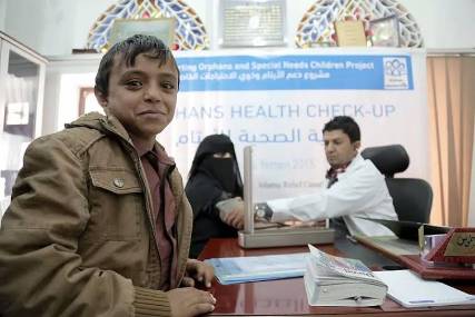 الإغاثة الإسلامية في اليمن تنفذ مشروع الرعاية الصحية لأكثر من 1500 يتيم وأسرهم