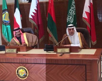 مجلس التعاون الخليجي يضع آلية للتصدي لتدخلات إيران والجبير يؤكد دور إيران السلبي في اليمن