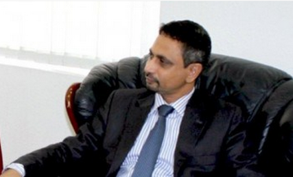 وزير الاشغال العامه والطرق ونضراءه الكويتي والتونسي والليبي يصلون القاهرة
