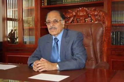 الفريق علي محسن يلتقي وفودا من حضرموت وعدن وسقطرى ويبحث سبل تعزيز سلطات الشرعية بتلك المحافظات
