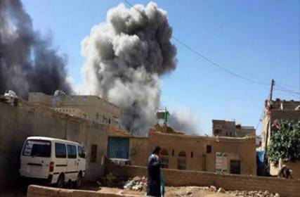 حجة: طيران التحالف ينفذ 3 غارات على تجمعات الحوثيين في جبل النار والقتلى بالعشرات