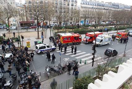 فرنسا: مقتل 11 شخصاً في هجوم بالصواريخ على صحيفة ساخرة