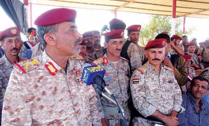 الجنرال اللغز ..ما الذي يحمله الصبيحي بعد وصوله عدن وما العوامل المحلية والدولية التي ساعدت على سقوط الورقة الأهم للحوثيين ؟!