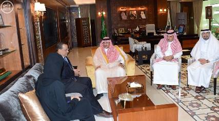 ولي العهد السعودي يناقش مع المبعوث الأممي استئناف العملية السياسية باليمن