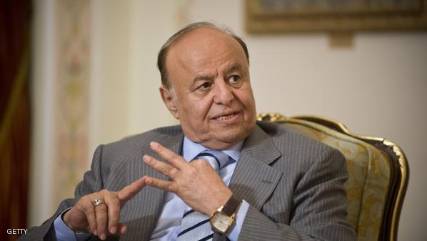 هادي يوجه أمانة مؤتمر الحوار بممارسة عملها من عدن بعد ساعات من اقتحام الحوثيين لمقرها بصنعاء