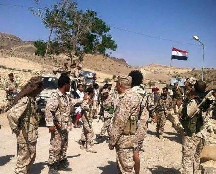 شهود عيان يروون لـ"مندب برس" تفاصيل التوتر بمحيط لواء العمالقة بعمران