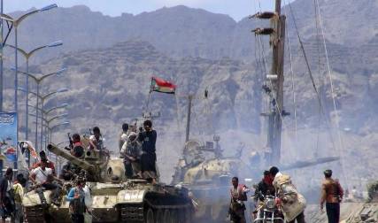 مصادر: الحوثيون تعهدوا بالانسحاب من عدن في حال عقدت مباحثات جنيف ومسؤول حوثي يؤكد: لا شروط لدينا لجنيف